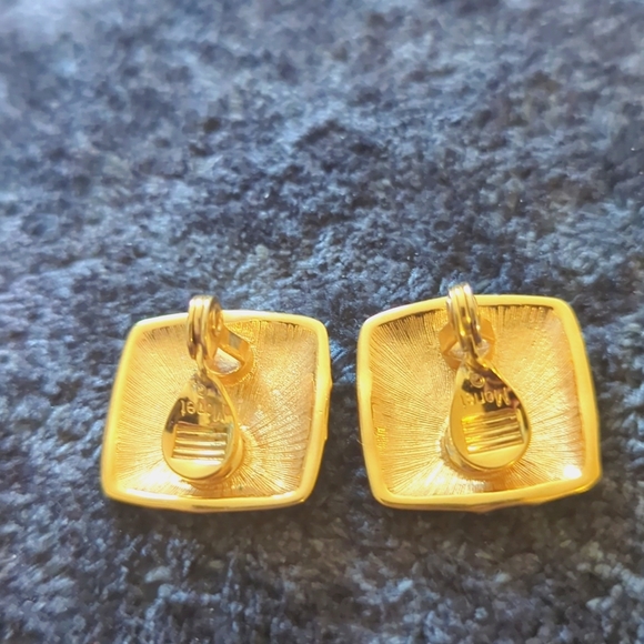 VTG Monet clip earings - Picture 2 of 3